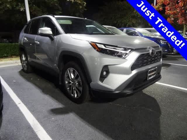 2022 Toyota RAV4 XLE Premium