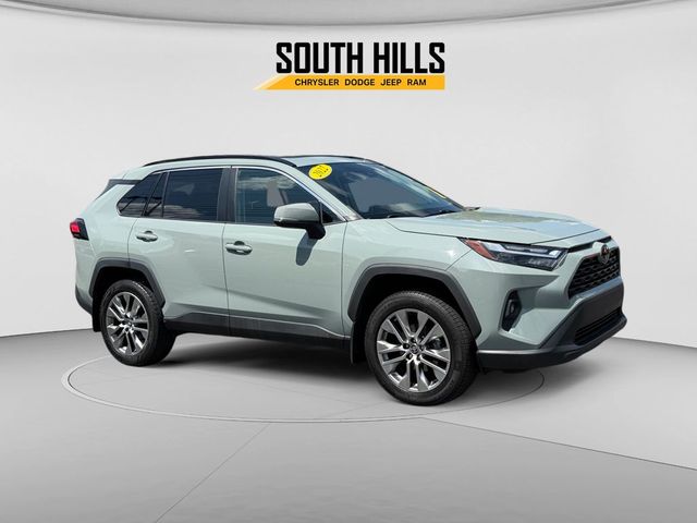 2022 Toyota RAV4 XLE Premium