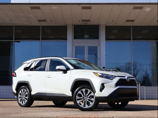 2022 Toyota RAV4 XLE Premium