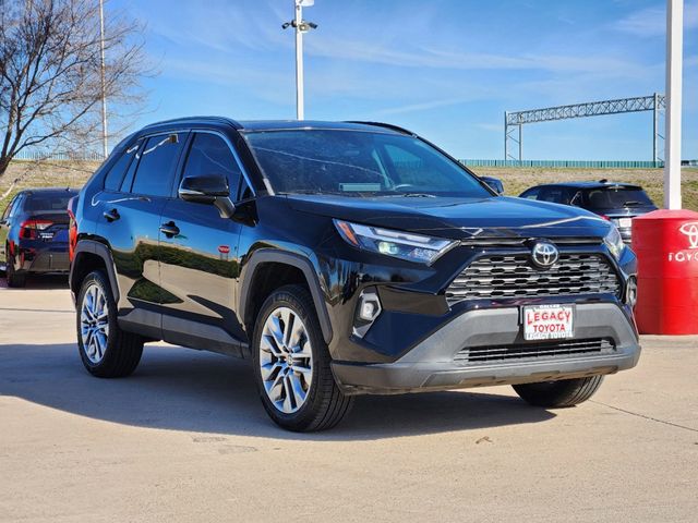 2022 Toyota RAV4 XLE Premium