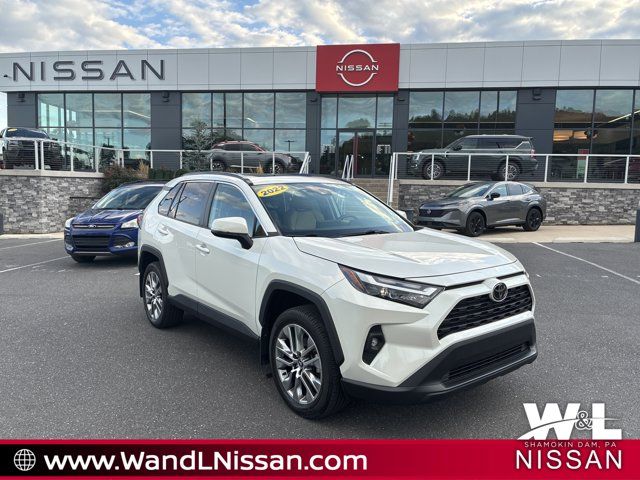 2022 Toyota RAV4 XLE Premium