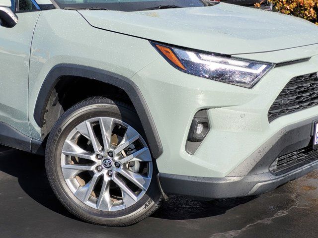 2022 Toyota RAV4 XLE Premium