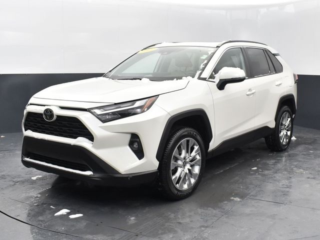 2022 Toyota RAV4 XLE Premium