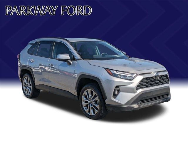 2022 Toyota RAV4 XLE Premium