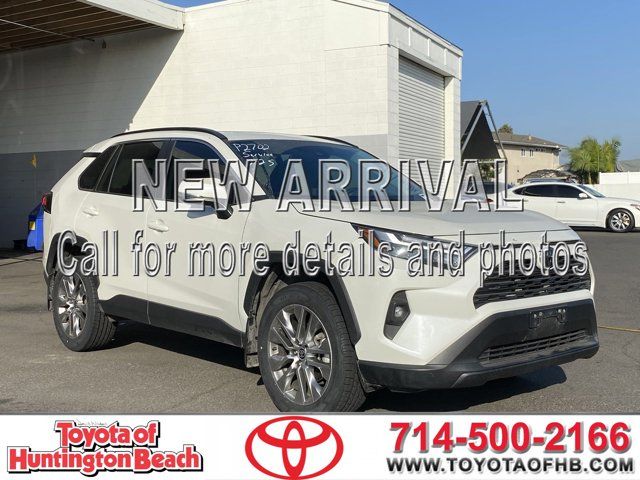 2022 Toyota RAV4 XLE Premium