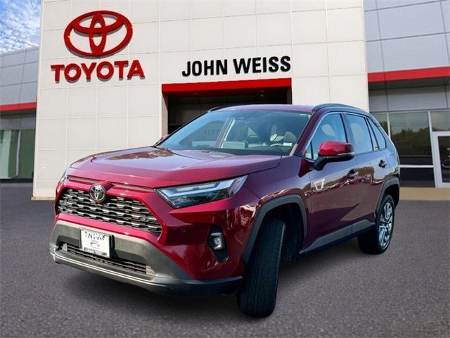 2022 Toyota RAV4 XLE Premium