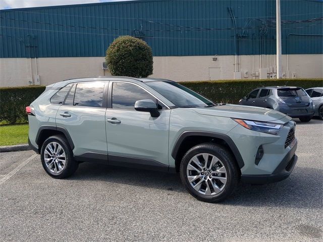 2022 Toyota RAV4 XLE Premium