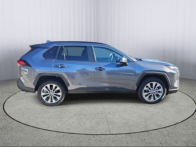 2022 Toyota RAV4 XLE Premium