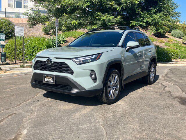 2022 Toyota RAV4 XLE Premium