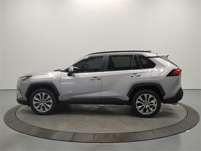 2022 Toyota RAV4 XLE Premium