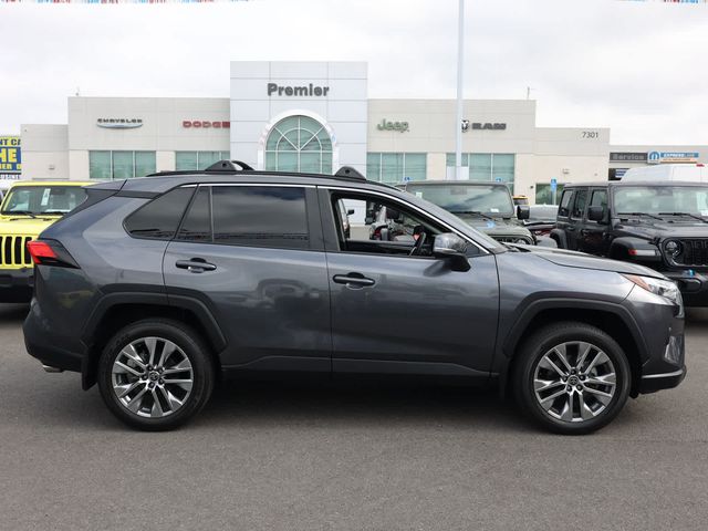 2022 Toyota RAV4 XLE Premium