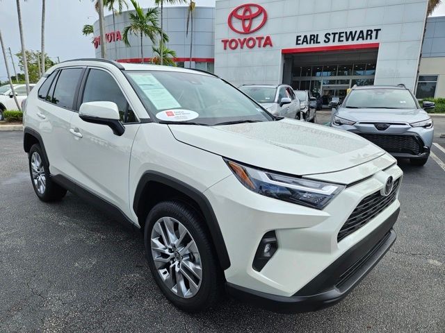 2022 Toyota RAV4 XLE Premium