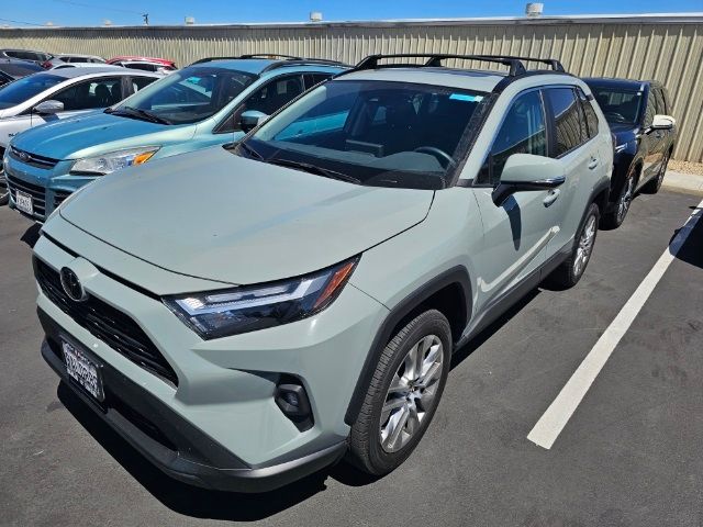 2022 Toyota RAV4 XLE Premium