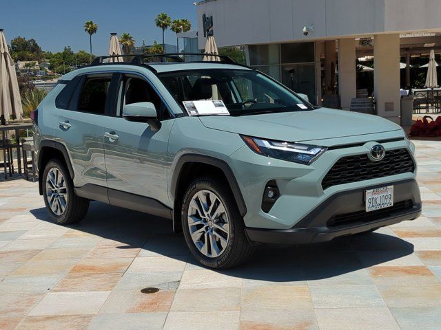 2022 Toyota RAV4 XLE Premium