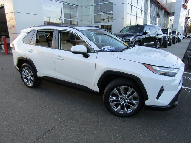 2022 Toyota RAV4 XLE Premium