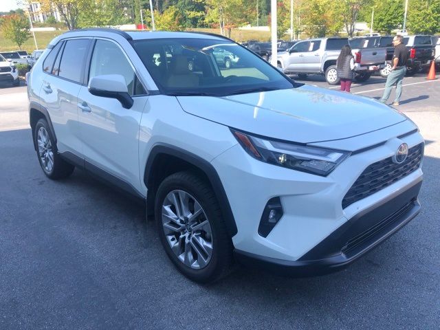 2022 Toyota RAV4 XLE Premium