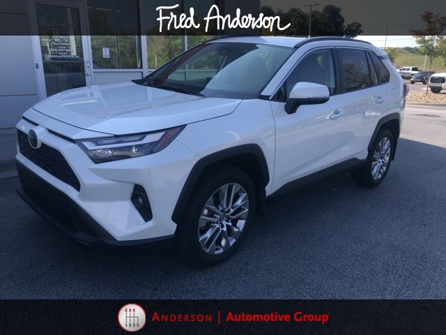 2022 Toyota RAV4 XLE Premium