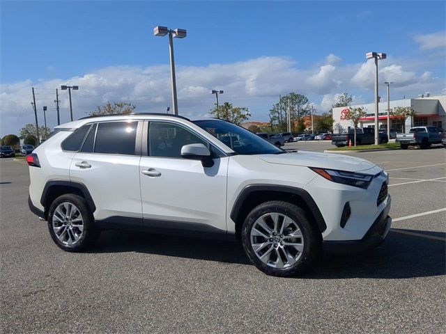 2022 Toyota RAV4 XLE Premium