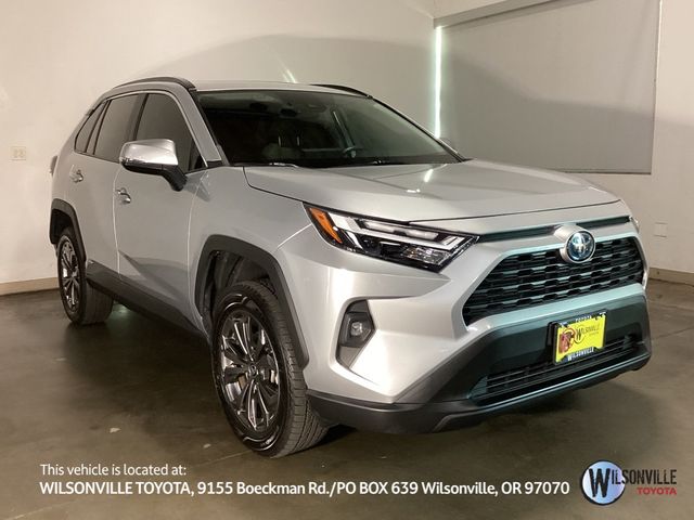 2022 Toyota RAV4 Hybrid XLE Premium