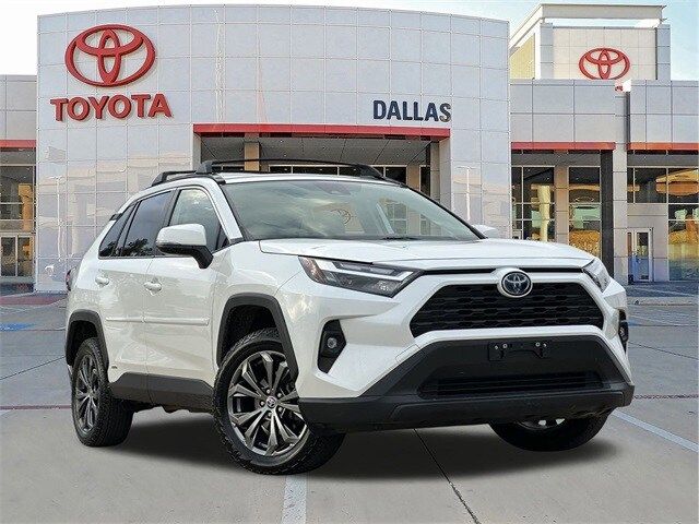 2022 Toyota RAV4 Hybrid XLE Premium