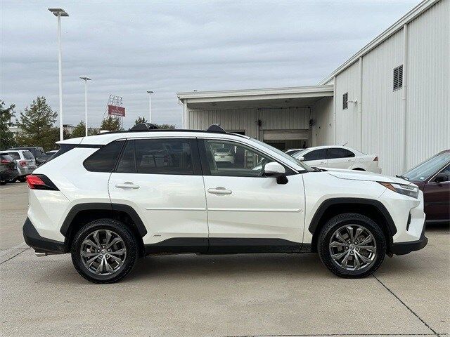 2022 Toyota RAV4 Hybrid XLE Premium