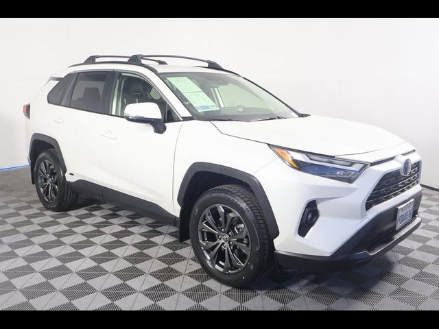 2022 Toyota RAV4 Hybrid XLE Premium