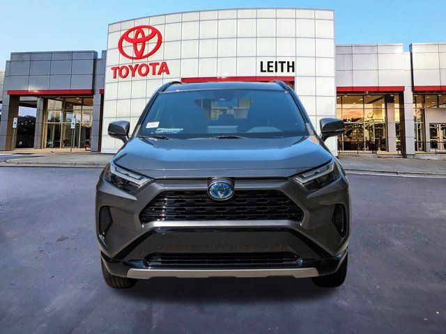 2022 Toyota RAV4 Hybrid SE