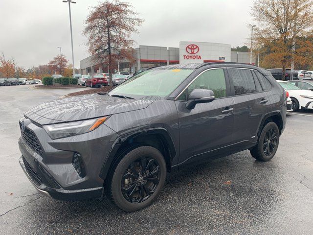 2022 Toyota RAV4 Hybrid SE