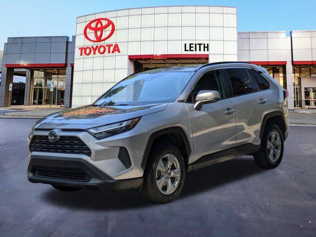 2022 Toyota RAV4 Hybrid XLE