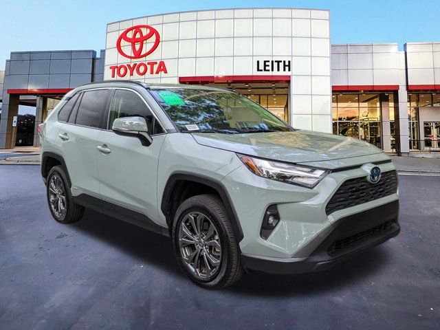 2022 Toyota RAV4 Hybrid XLE Premium