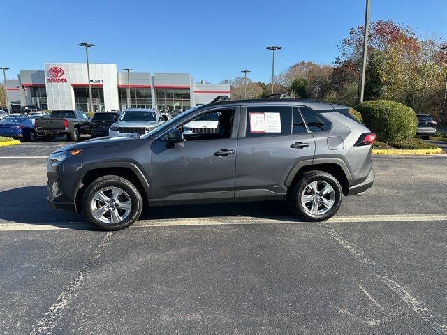 2022 Toyota RAV4 Hybrid LE