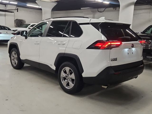 2022 Toyota RAV4 Hybrid LE