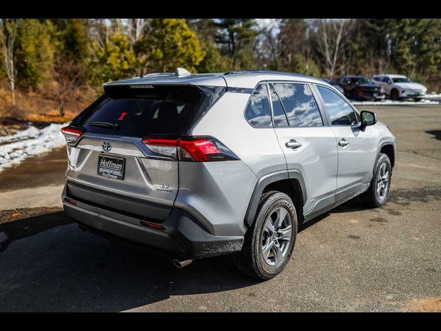 2022 Toyota RAV4 Hybrid LE