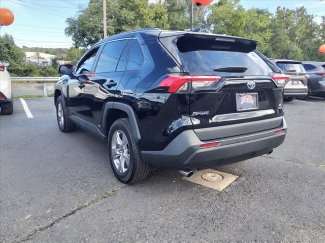 2022 Toyota RAV4 Hybrid LE