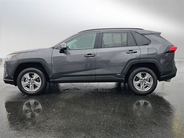 2022 Toyota RAV4 Hybrid LE