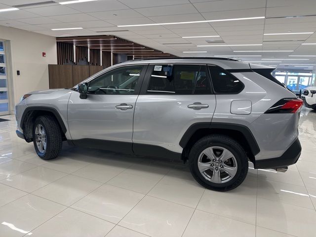 2022 Toyota RAV4 Hybrid LE