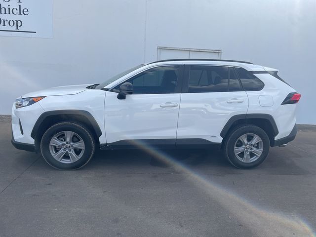 2022 Toyota RAV4 Hybrid LE