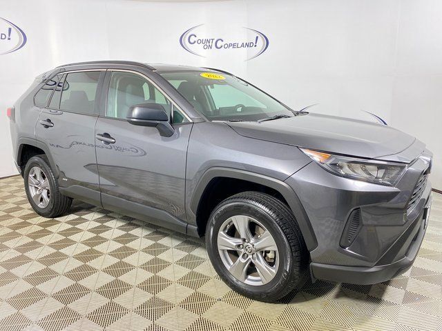 2022 Toyota RAV4 Hybrid LE