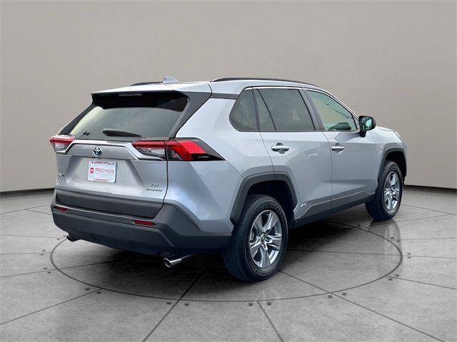 2022 Toyota RAV4 Hybrid LE