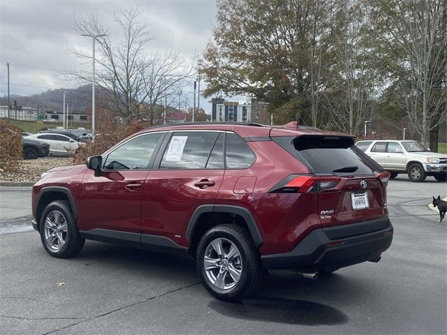 2022 Toyota RAV4 Hybrid LE