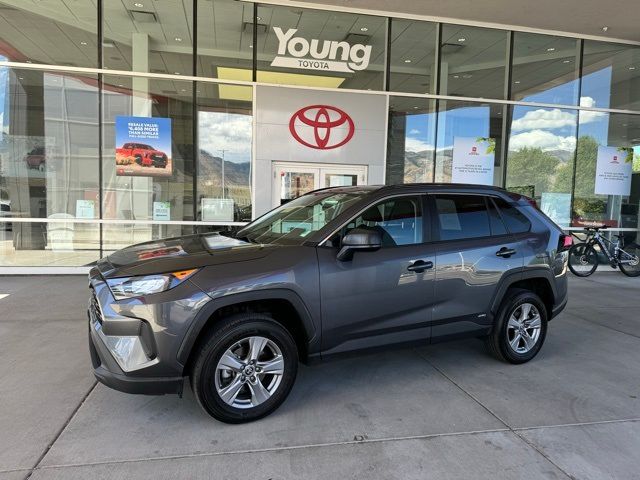 2022 Toyota RAV4 Hybrid LE