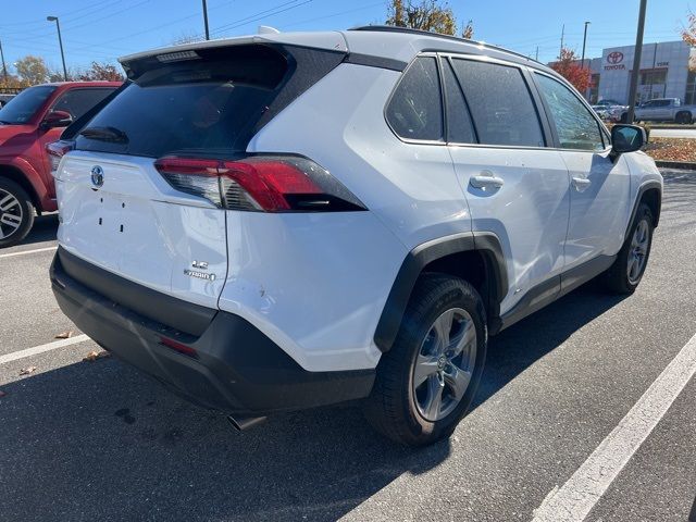 2022 Toyota RAV4 Hybrid LE