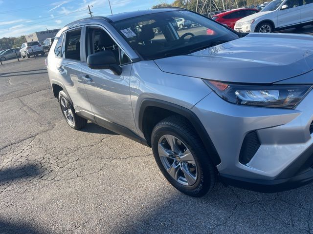 2022 Toyota RAV4 Hybrid LE