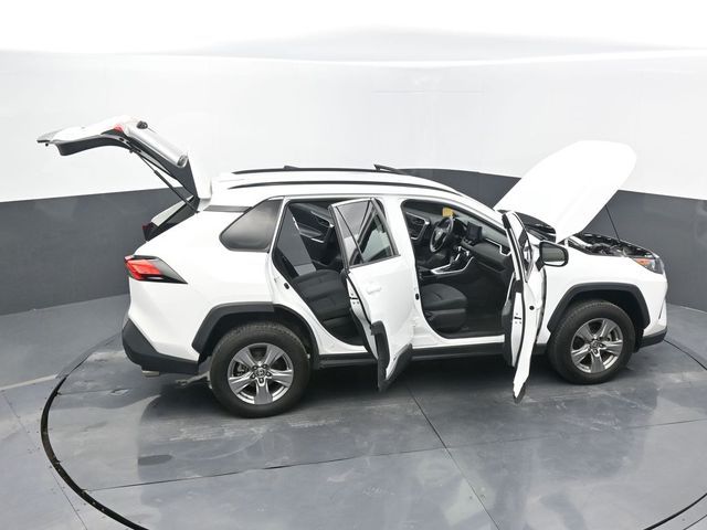 2022 Toyota RAV4 Hybrid LE