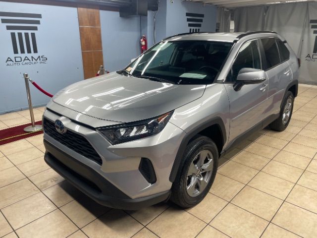 2022 Toyota RAV4 Hybrid LE