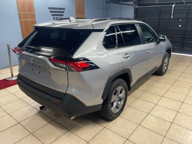 2022 Toyota RAV4 Hybrid LE