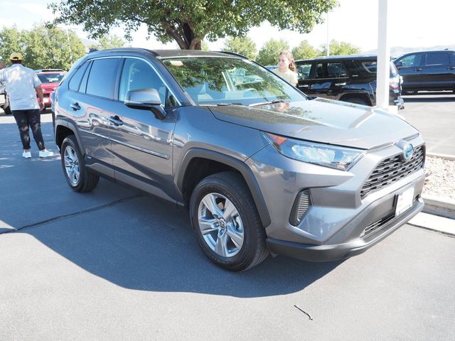 2022 Toyota RAV4 Hybrid LE