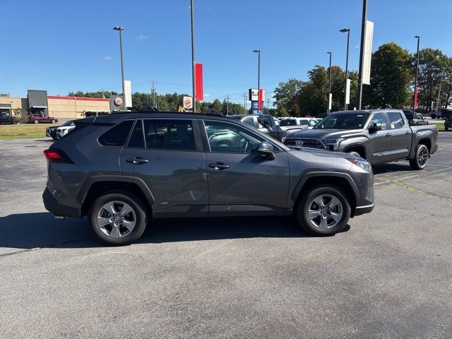 2022 Toyota RAV4 Hybrid LE