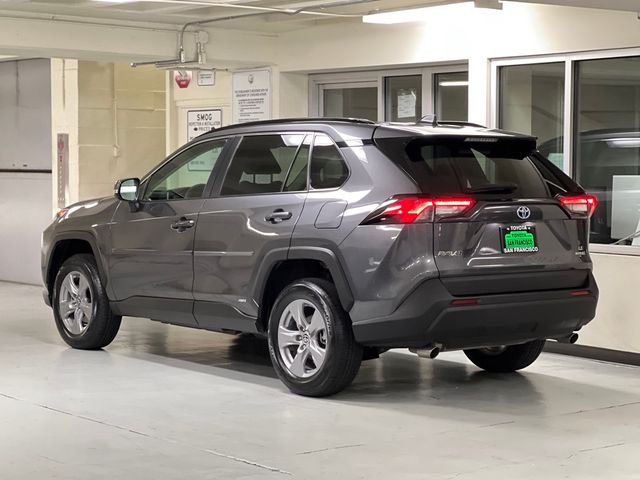 2022 Toyota RAV4 Hybrid LE