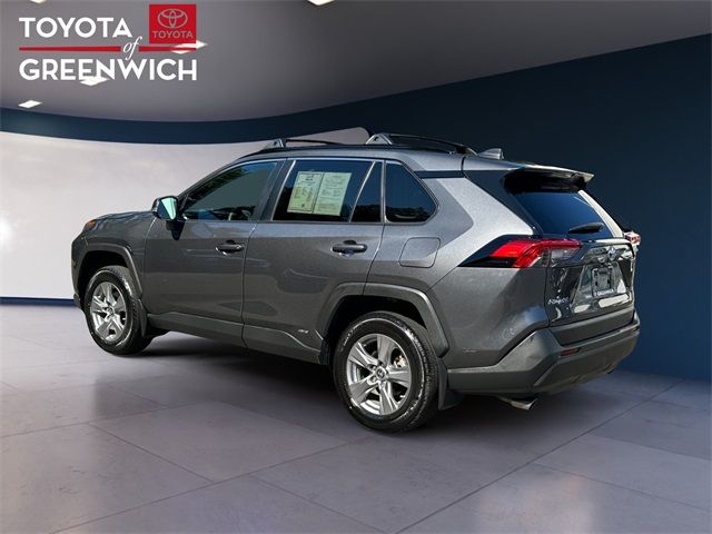 2022 Toyota RAV4 Hybrid LE